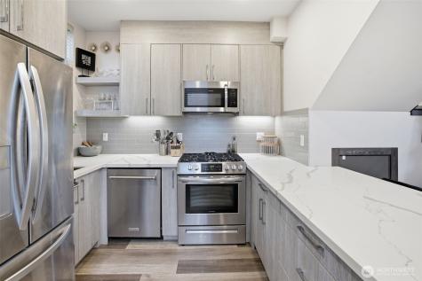 5620 California Avenue SW Seattle WA 98136