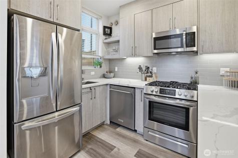 5620 California Avenue SW Seattle WA 98136