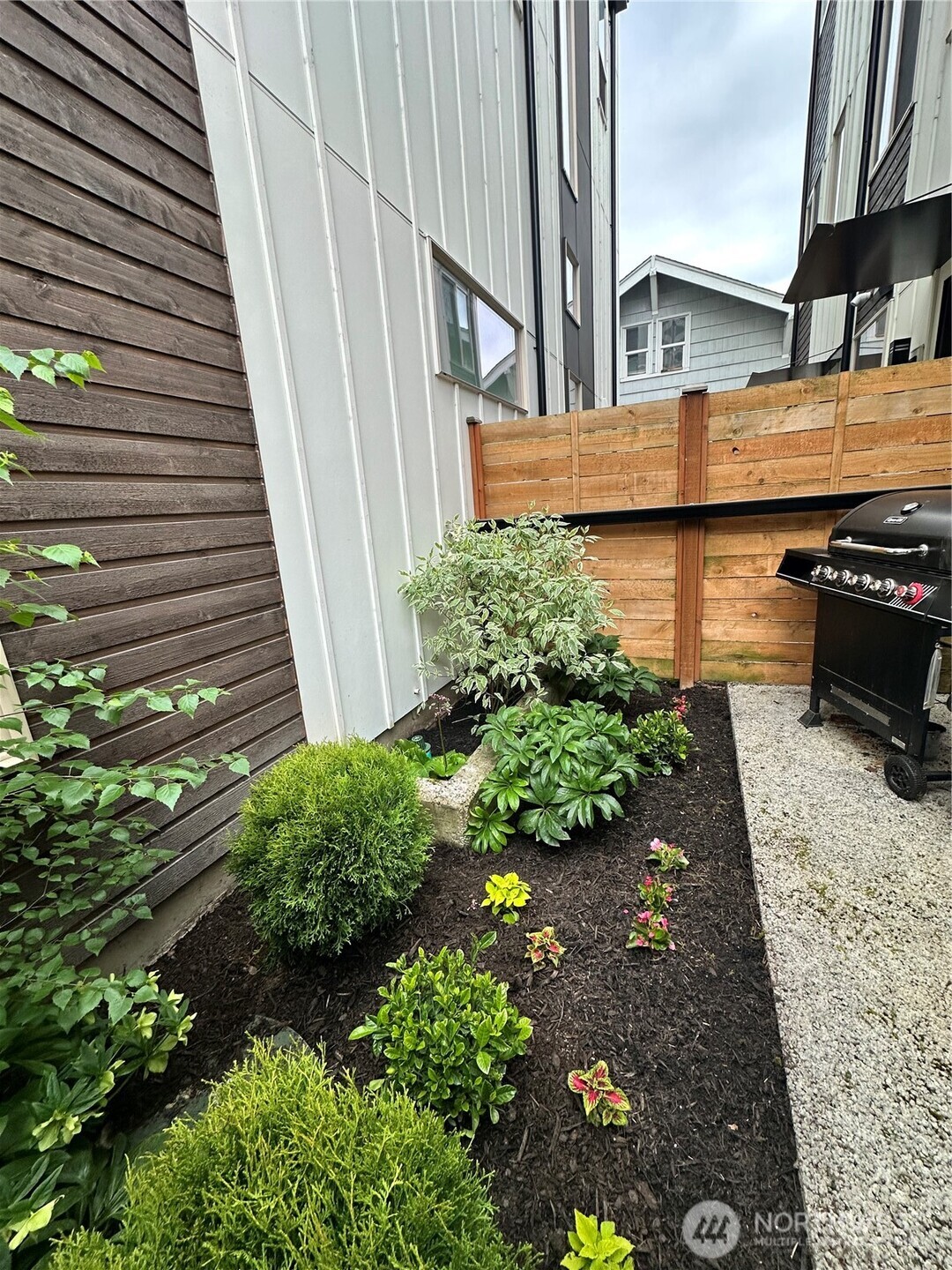 5620 California Avenue SW Seattle WA 98136