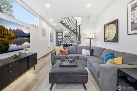 5620 California Avenue SW Seattle WA 98136