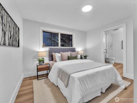 13046 15th Avenue NE Seattle WA 98125