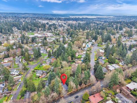 13046 15th Avenue NE Seattle WA 98125