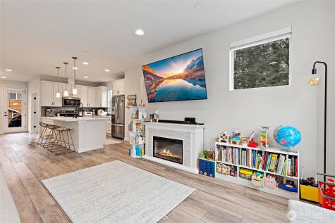 13420 Manor Way Lynnwood WA 98087