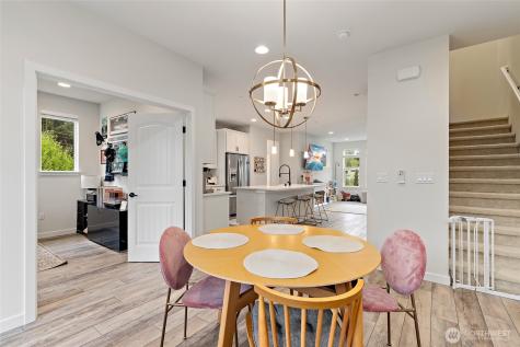 13420 Manor Way Lynnwood WA 98087