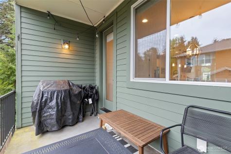 13420 Manor Way Lynnwood WA 98087