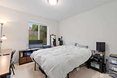 13420 Manor Way Lynnwood WA 98087