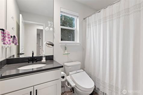 13420 Manor Way Lynnwood WA 98087