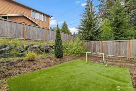 13420 Manor Way Lynnwood WA 98087