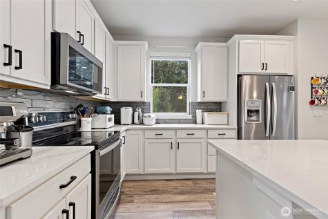 13420 Manor Way Lynnwood WA 98087