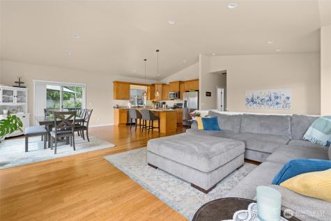 16411 Country Club Drive Burlington WA 98233