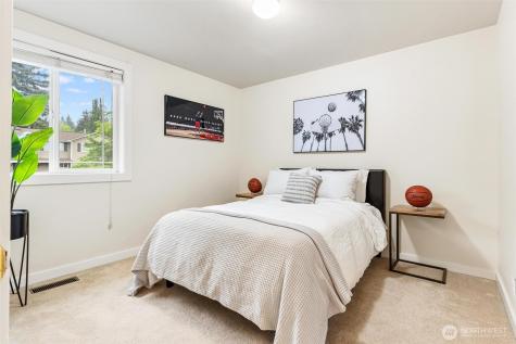 10825 158th Court NE Redmond WA 98052