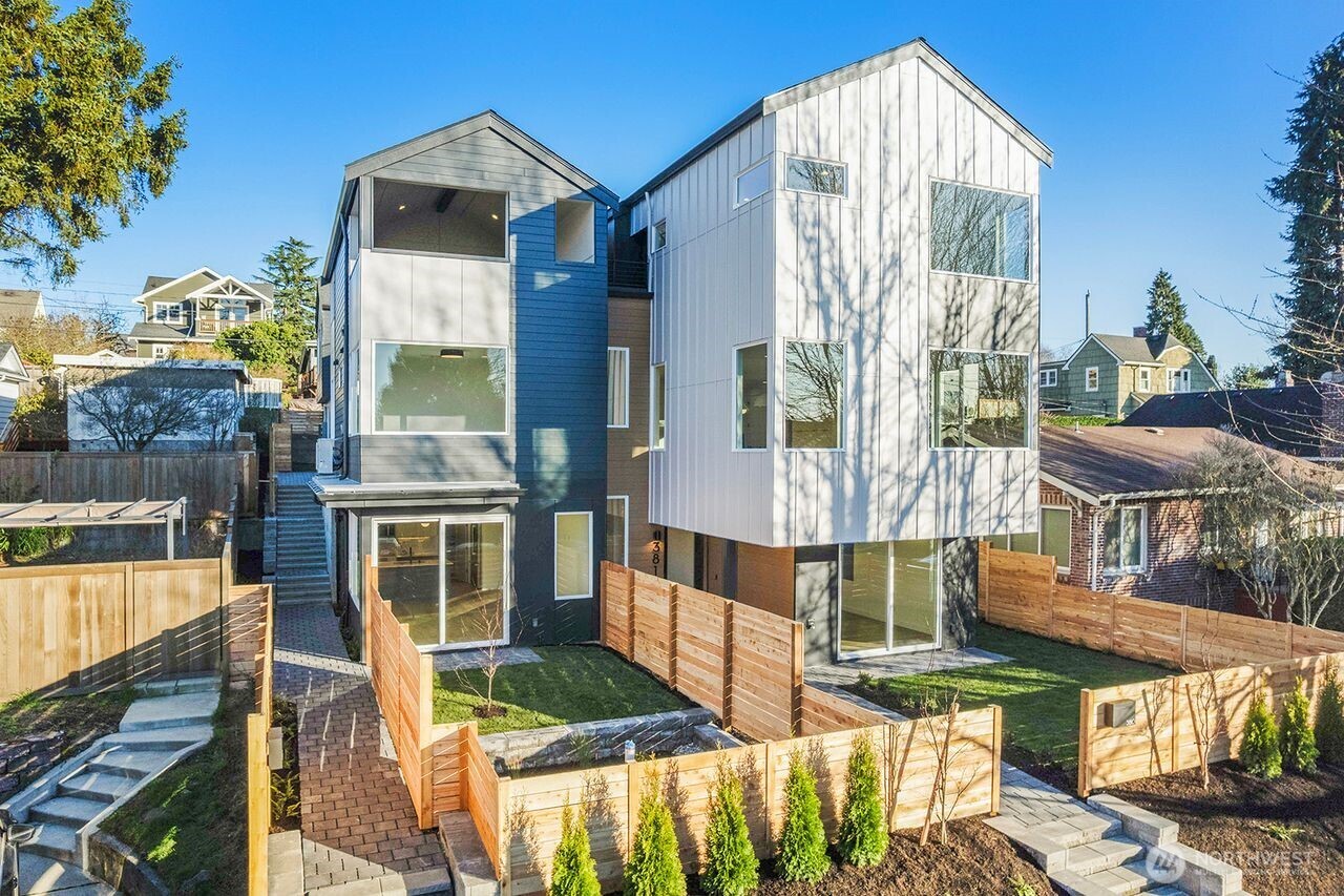 3808 42nd Avenue SW Seattle WA 98116