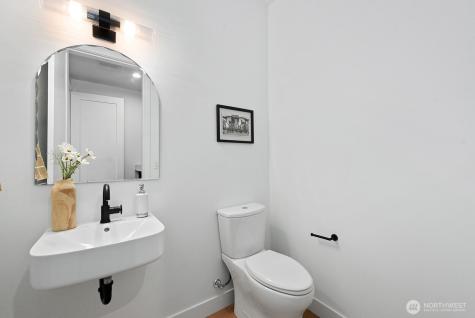 3808 42nd Avenue SW Seattle WA 98116
