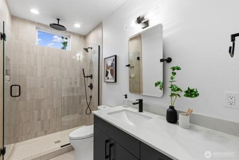 3808 42nd Avenue SW Seattle WA 98116