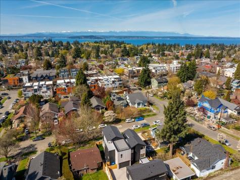 3808 42nd Avenue SW Seattle WA 98116