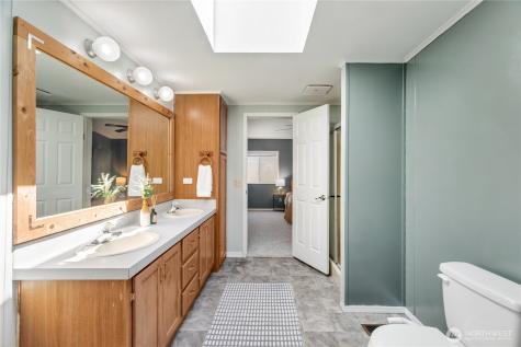 2019 SE Richmond Lane Port Orchard WA 98367