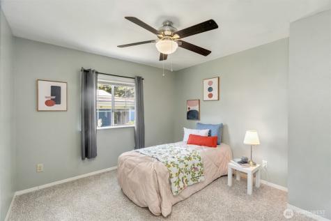 2019 SE Richmond Lane Port Orchard WA 98367