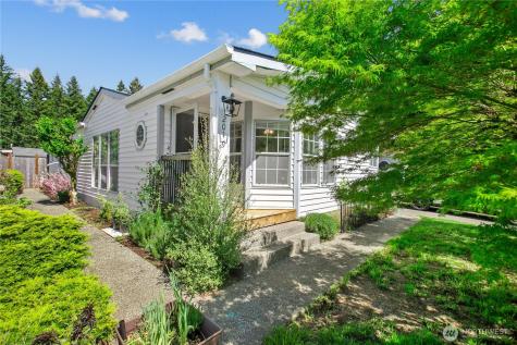 2019 SE Richmond Lane Port Orchard WA 98367