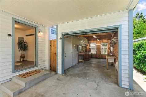 2019 SE Richmond Lane Port Orchard WA 98367