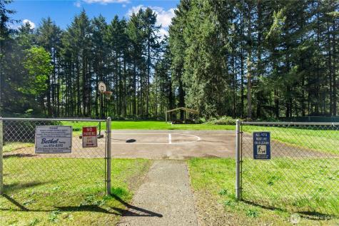 2019 SE Richmond Lane Port Orchard WA 98367