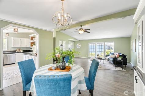 2019 SE Richmond Lane Port Orchard WA 98367