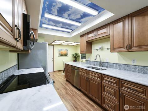 7713 Zircon Drive SW Lakewood WA 98498