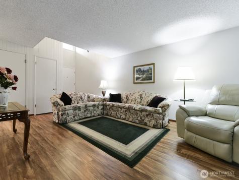 7713 Zircon Drive SW Lakewood WA 98498