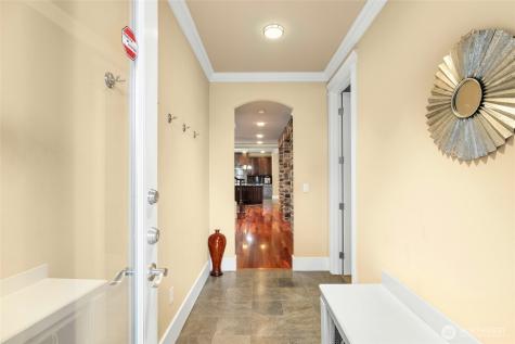 18634 92nd Avenue NE Bothell WA 98011