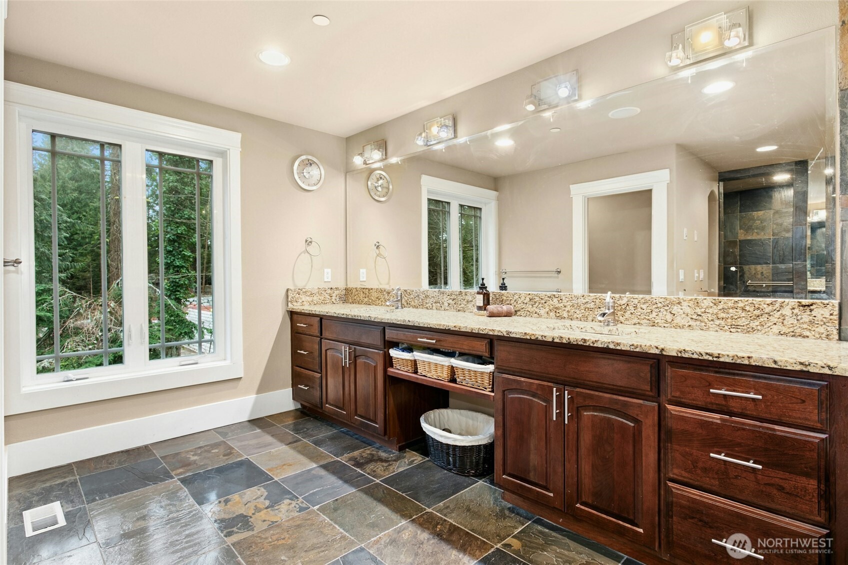 18634 92nd Avenue NE Bothell WA 98011