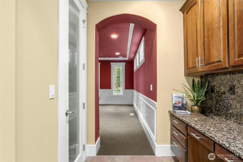 18634 92nd Avenue NE Bothell WA 98011