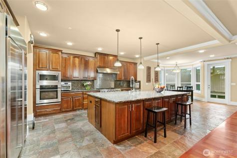 18634 92nd Avenue NE Bothell WA 98011