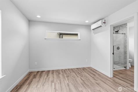 230 Glengate Street Cathlamet WA 98612