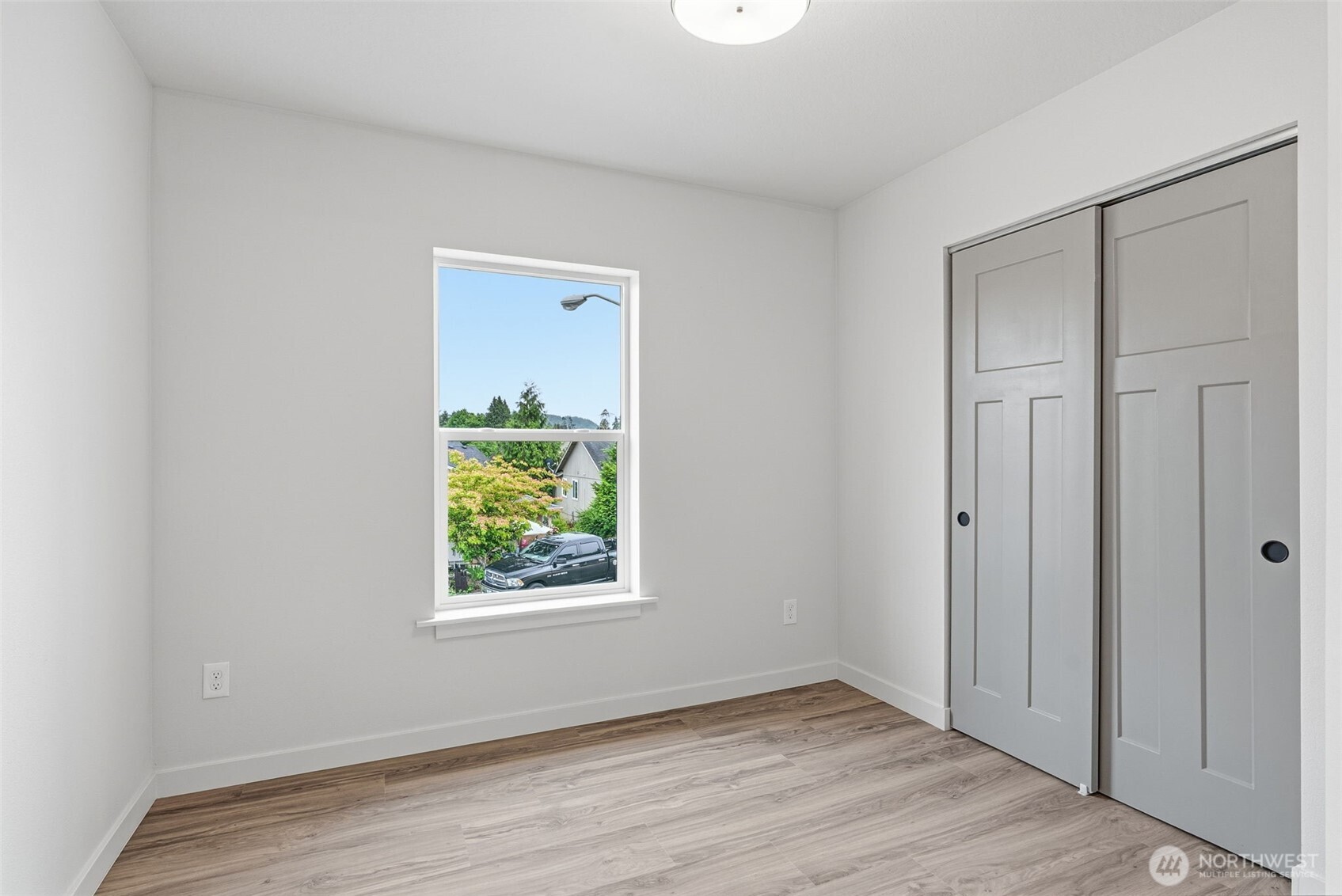 230 Glengate Street Cathlamet WA 98612