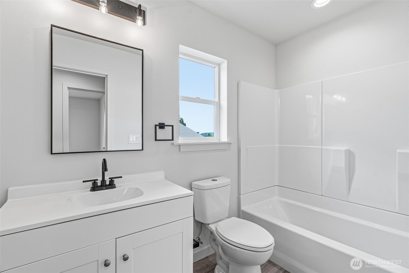 230 Glengate Street Cathlamet WA 98612