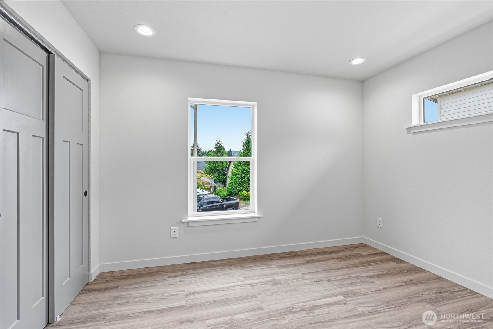 230 Glengate Street Cathlamet WA 98612