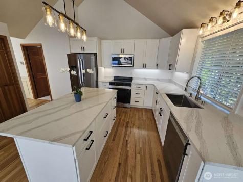 1951 Cascade View Camano Island WA 98282