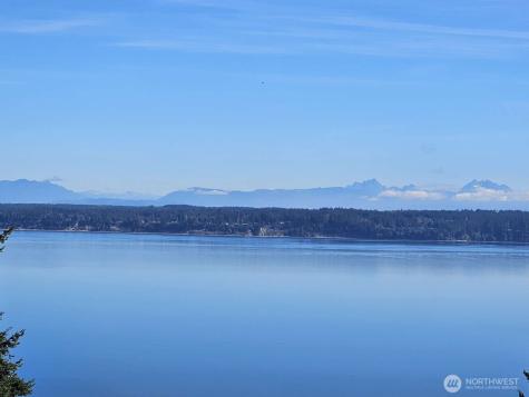 1951 Cascade View Camano Island WA 98282