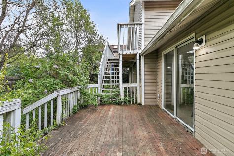 1100 3rd Place Renton WA 98057
