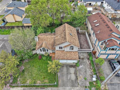 1100 3rd Place Renton WA 98057
