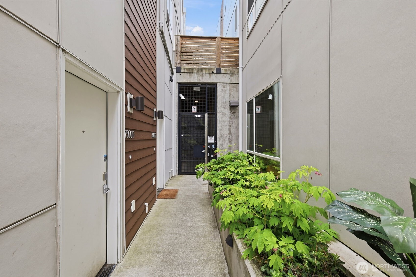 1498 NW 75th Street Seattle WA 98117