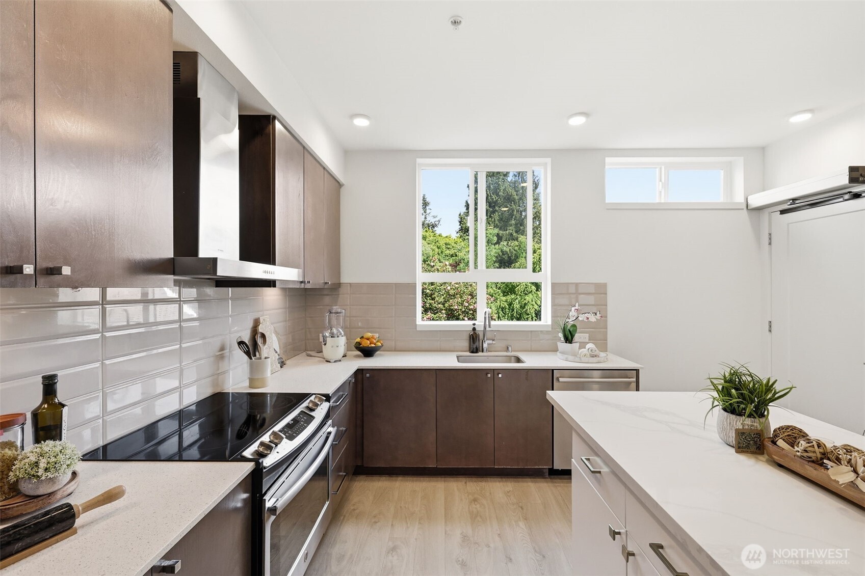 1498 NW 75th Street Seattle WA 98117