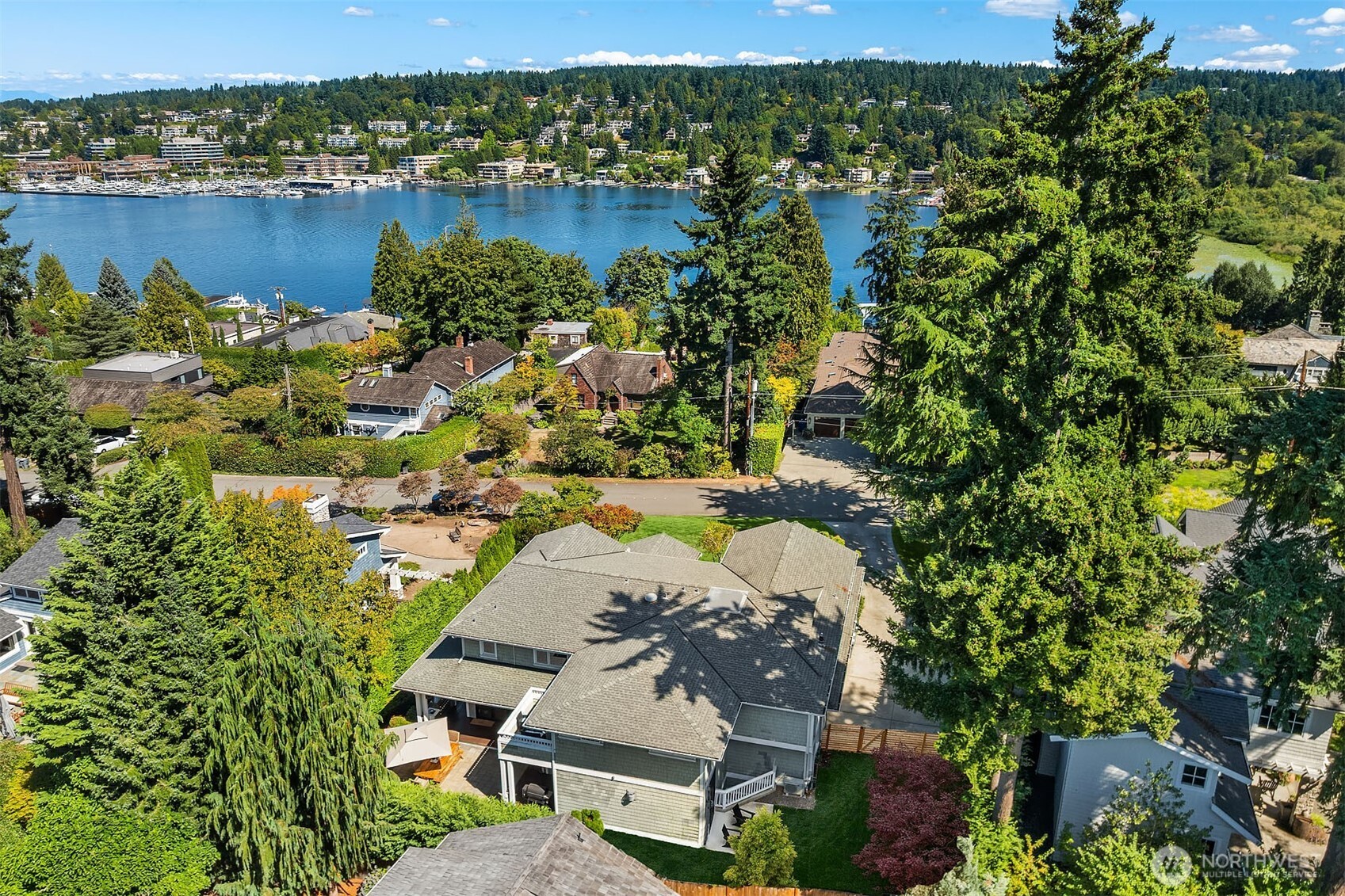 4427 95th Avenue NE Yarrow Point WA 98004