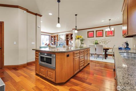 4563 162nd Lane SE Bellevue WA 98006