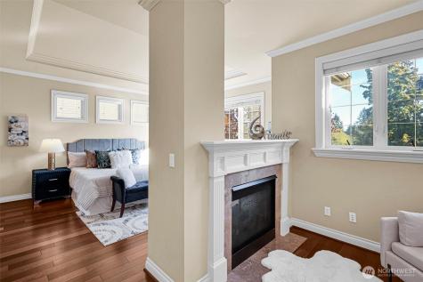 4563 162nd Lane SE Bellevue WA 98006