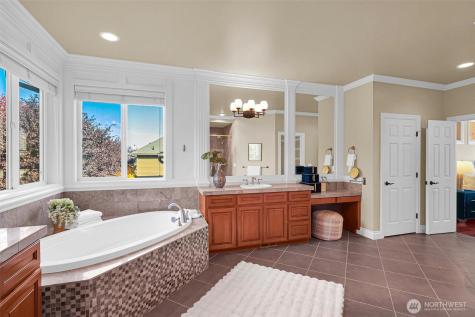 4563 162nd Lane SE Bellevue WA 98006