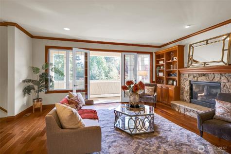 4563 162nd Lane SE Bellevue WA 98006