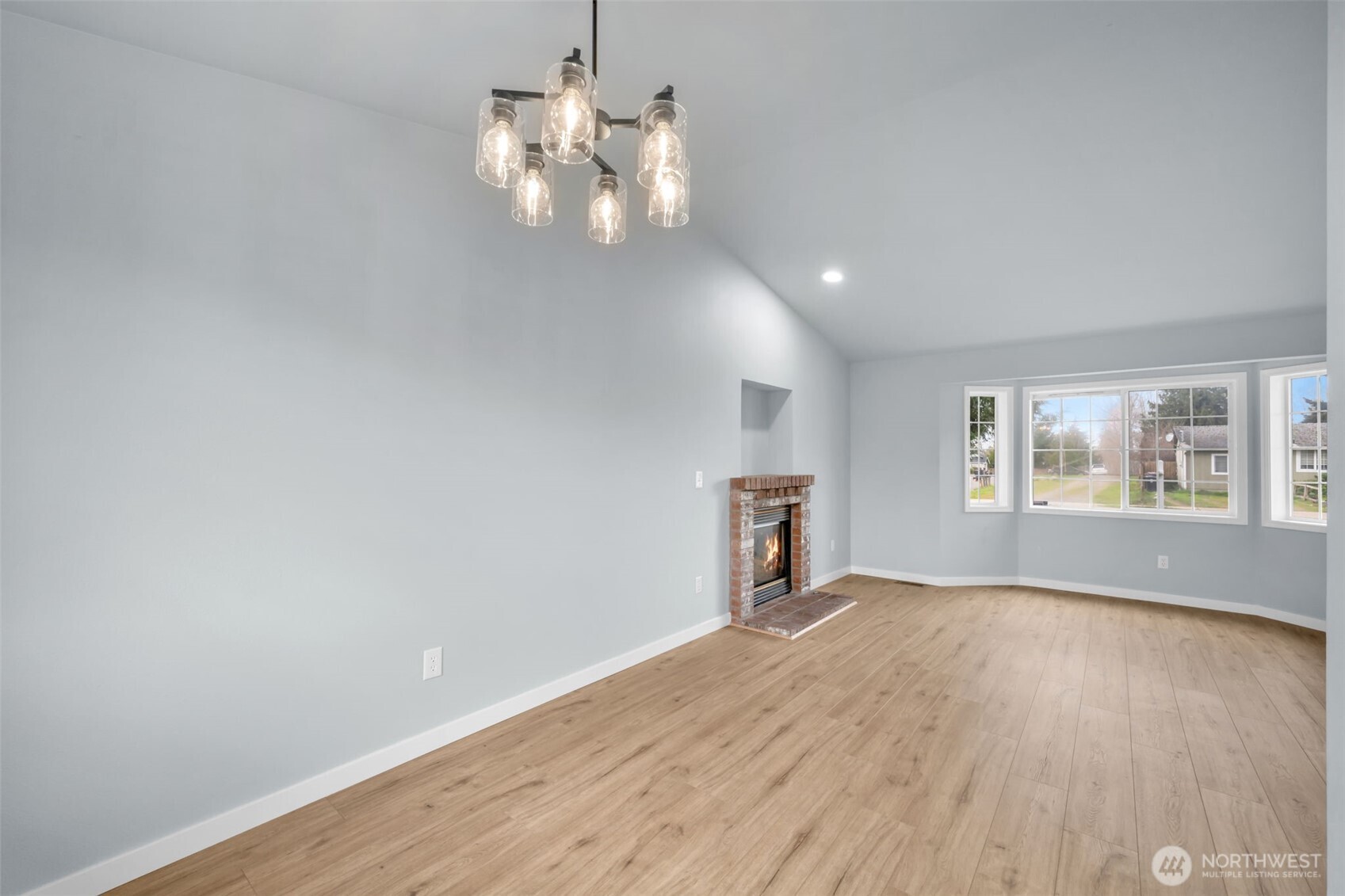 2205 65th Avenue NE Federal Way WA 98422