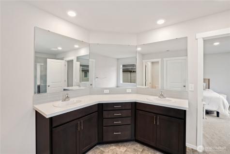 10637 187th Street Puyallup WA 98374