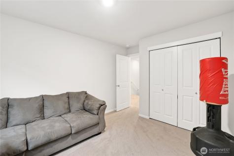 10637 187th Street Puyallup WA 98374