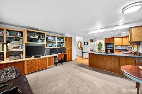 1610 28th Place SE Puyallup WA 98374